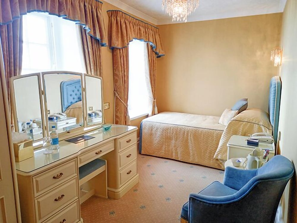 Basic Single Room photo 3