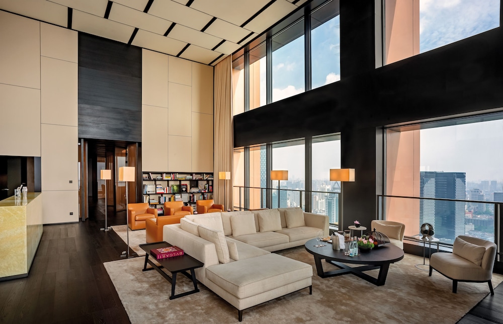 Suite, 1 Bedroom, River View (Bvlgari Suite, Bund View), photo 6