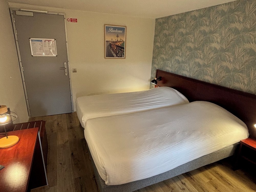 Standard Double or Twin Room, 2 Twin Beds photo 2