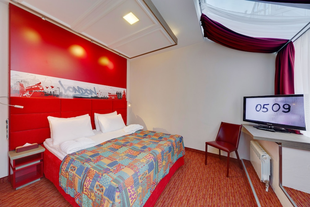 Superior Double or Twin Room photo 2