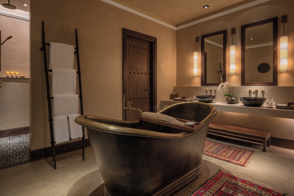 Luxury Suite, 1 King Bed (Chedi Grand Suite) photo 3
