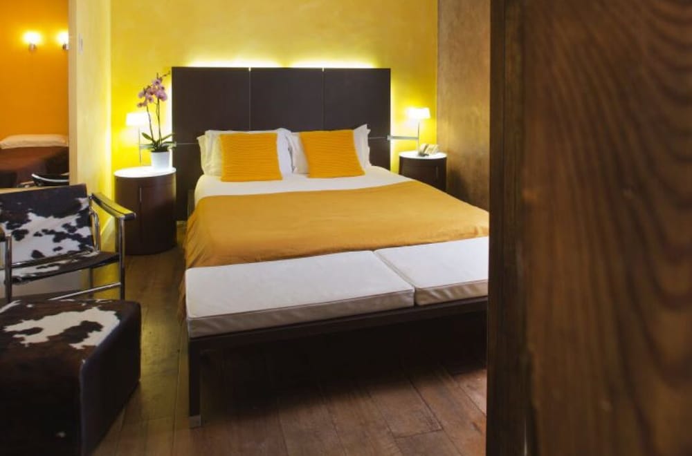 Superior Double or Twin Room photo 3