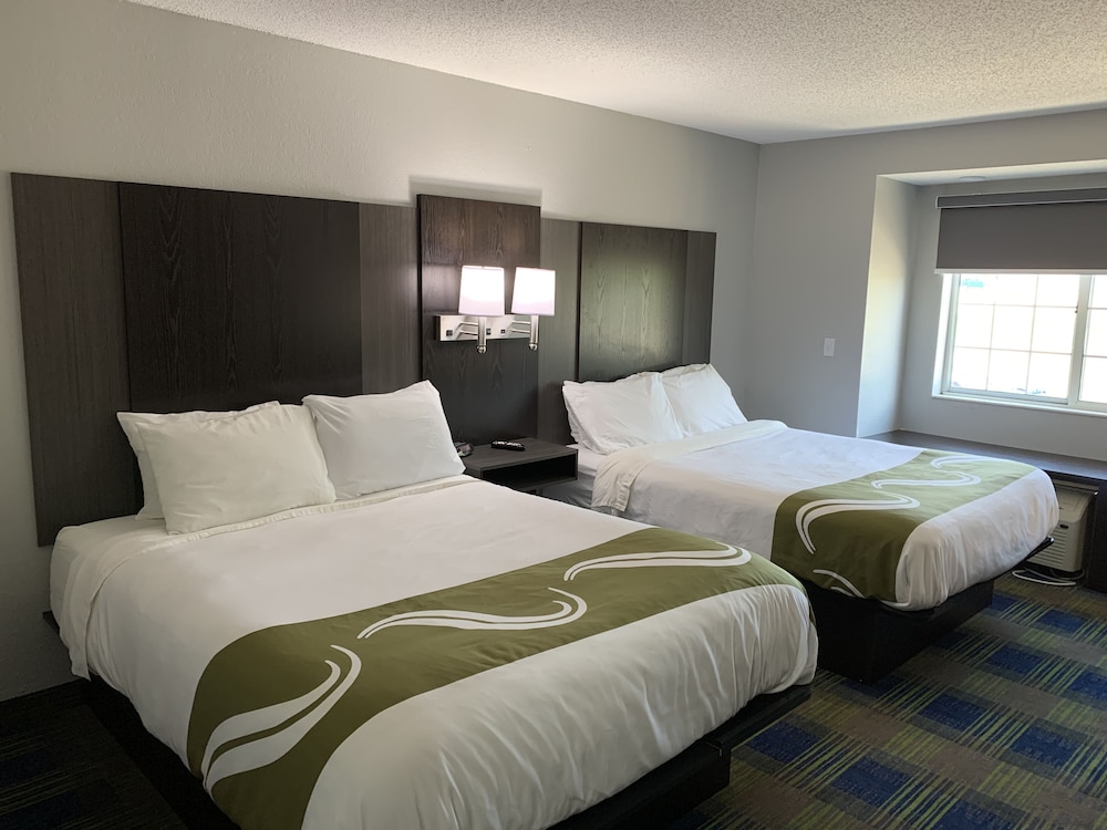 Standard Room, 2 Queen Beds, Non Smoking - Photo 13