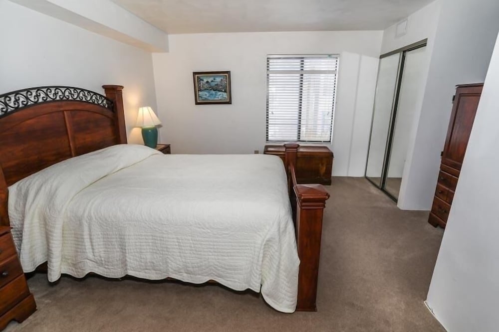Condo, 3 Bedrooms photo 3