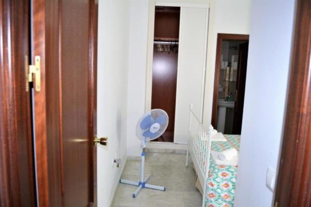 Apartamento Familiar, 2 Habitaciones, Vista a la Ciudad (Amarillo)