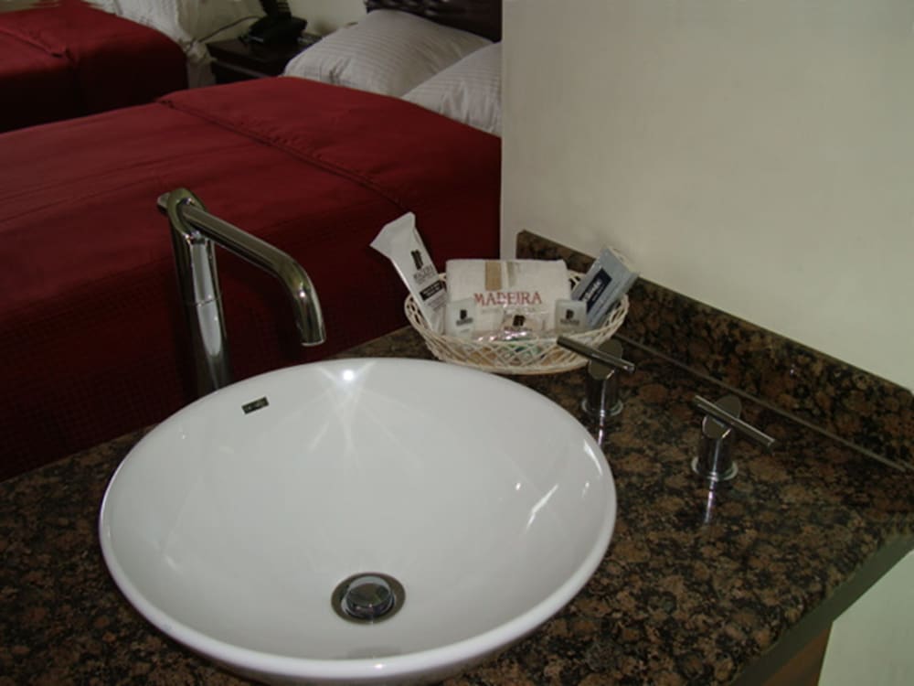 Traditional Room, 2 Double Beds photo 2