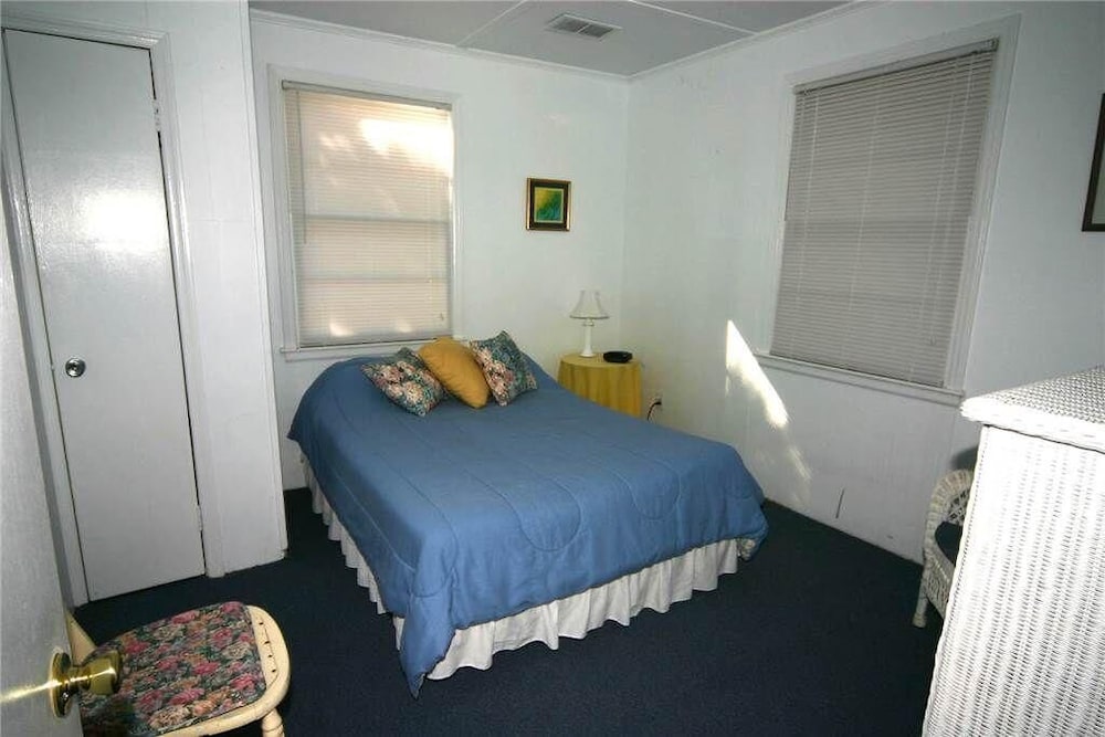 House, Multiple Beds (Rich Tymes) photo 3