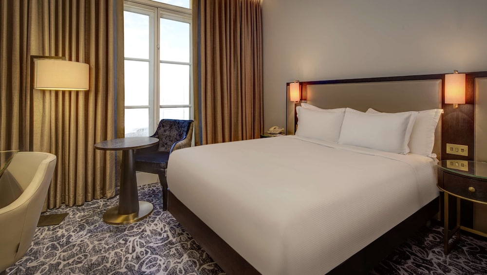 Deluxe Room, 1 Double Bed photo 3