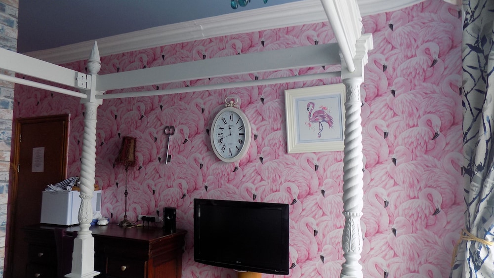 Double Room, Sea View (Flamingo Four Poster)