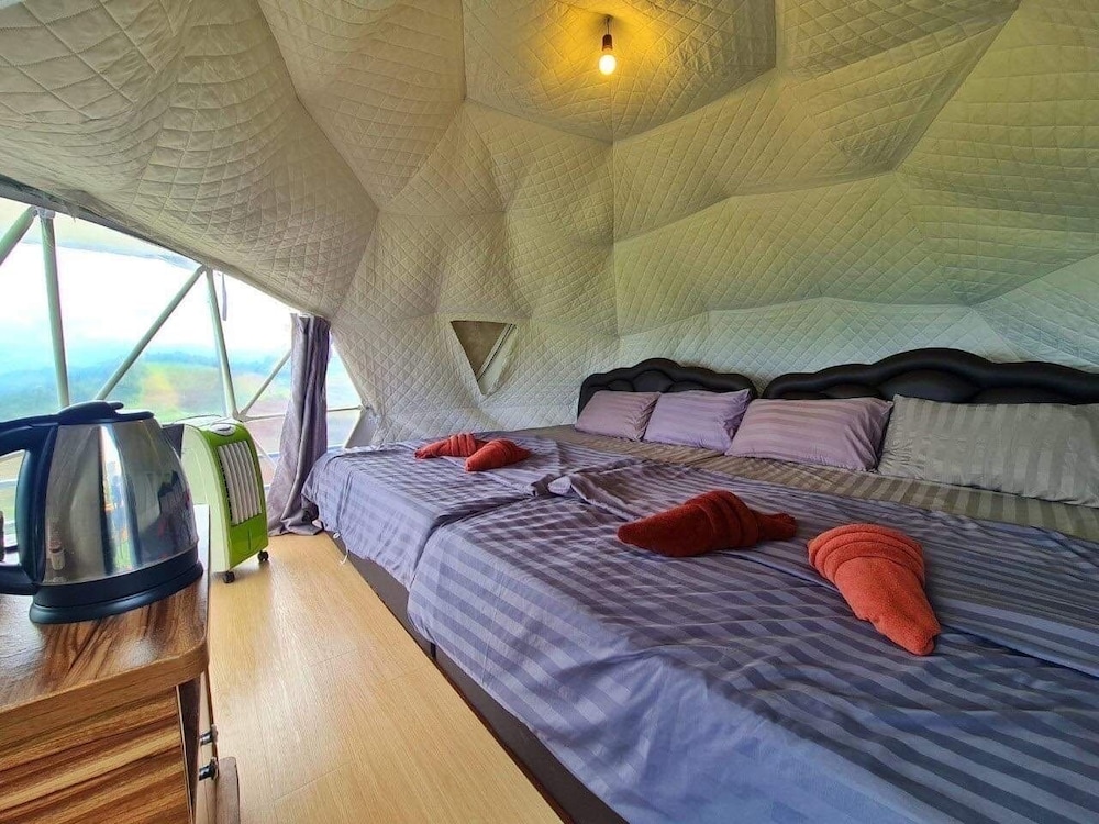 Family Room, Balcony, Mountain View