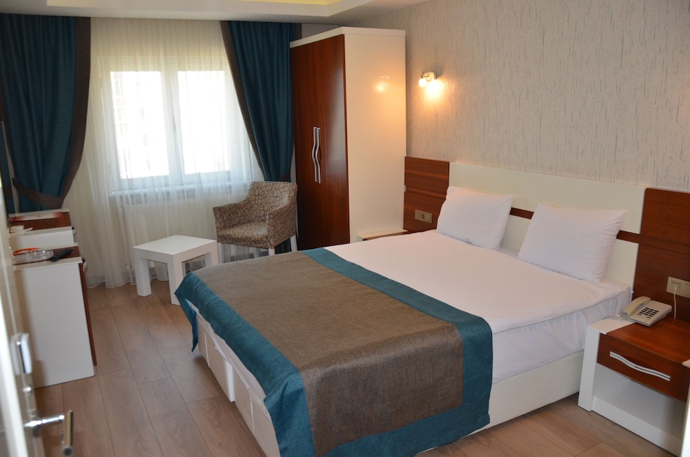 Standard Single Room, 1 Queen Bed photo 1