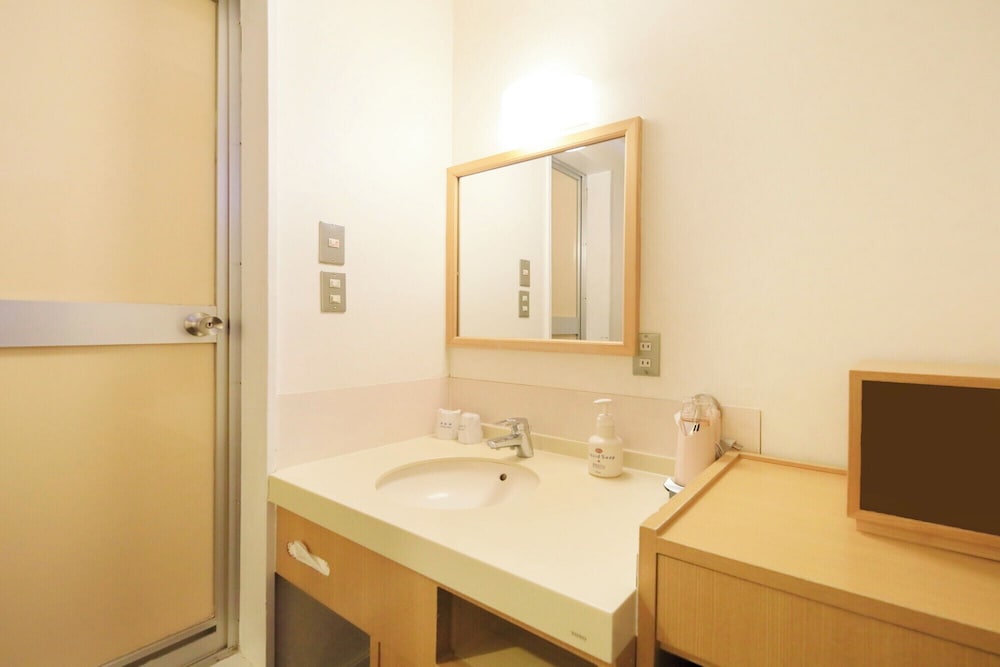 Japanese Western Twin Room, 1 Double Bed (Lake View) photo 3