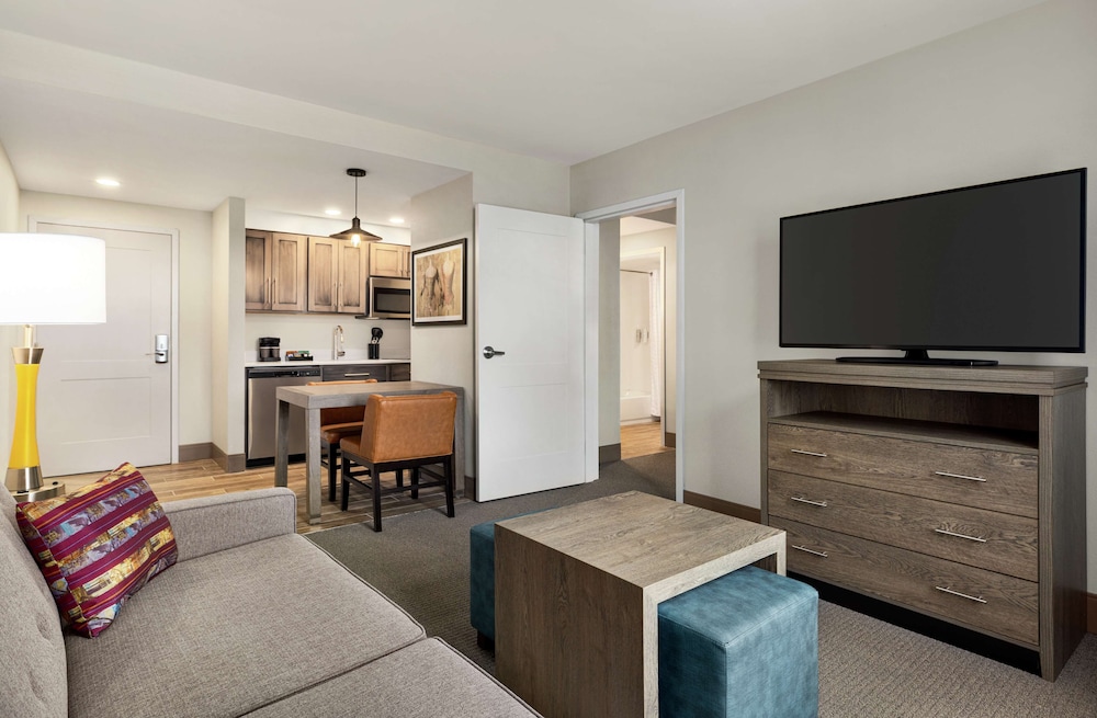 Suite, 1 King Bed, Accessible (Hearing, Nonsmoking) - Photo 3