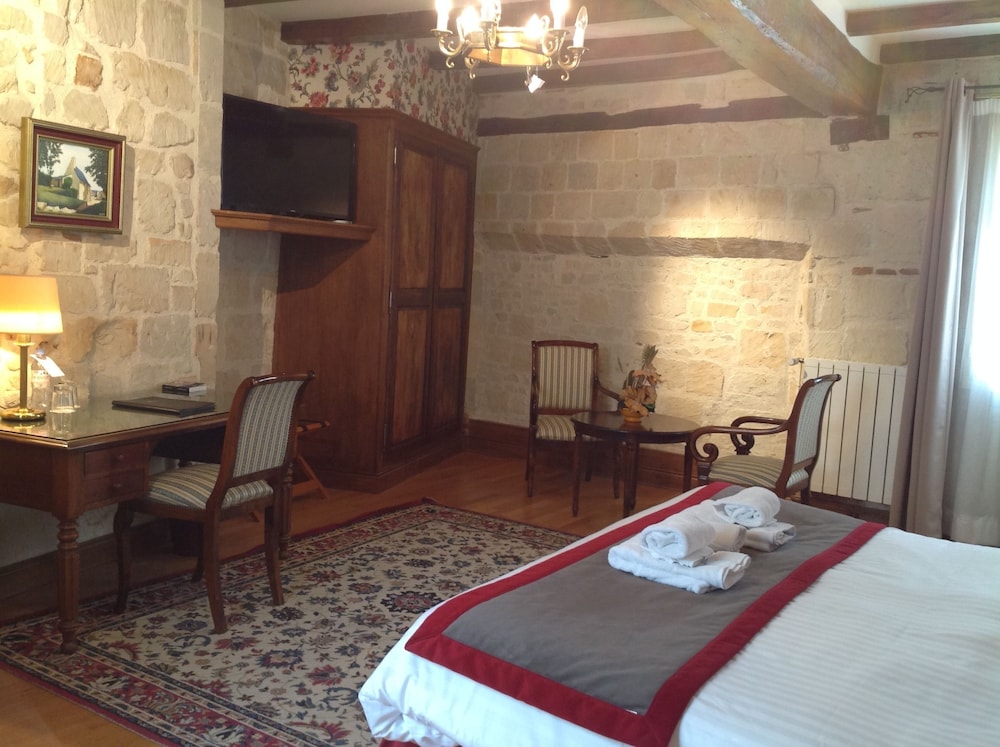 Suite, Multiple Beds, Bathtub photo 2