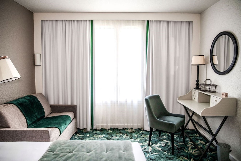 Superior Room, 1 Double Bed with Sofa bed - Photo 6