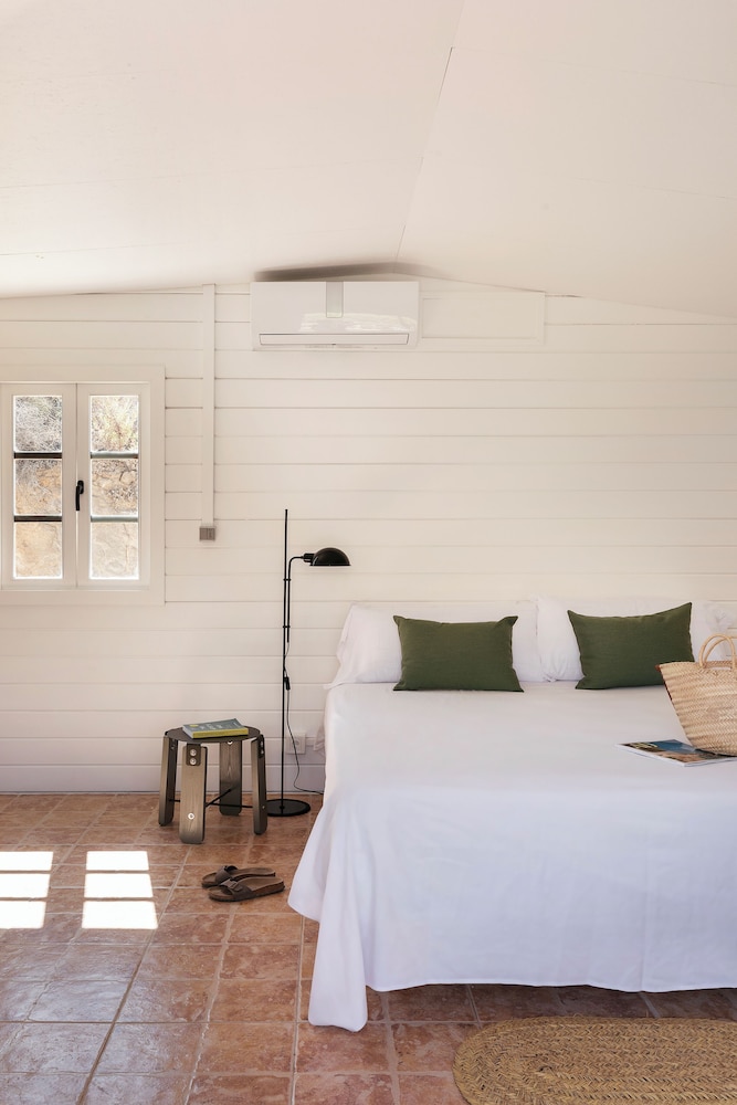 Basic Cabin