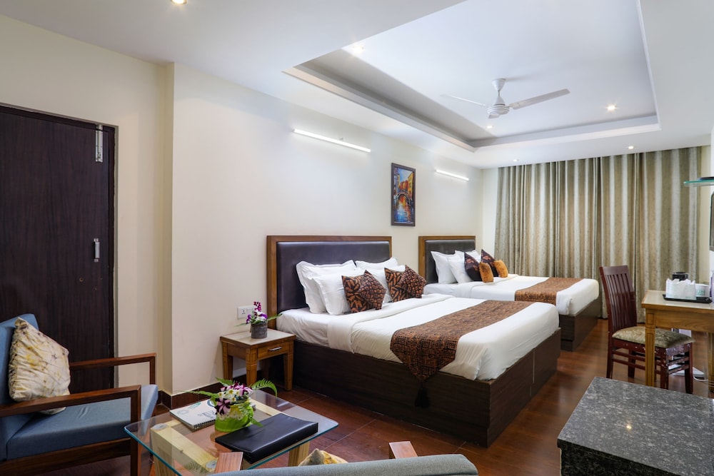 Deluxe Family Room