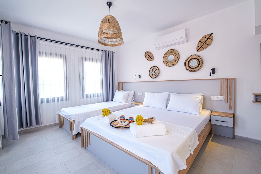 Superior Triple Room photo 1