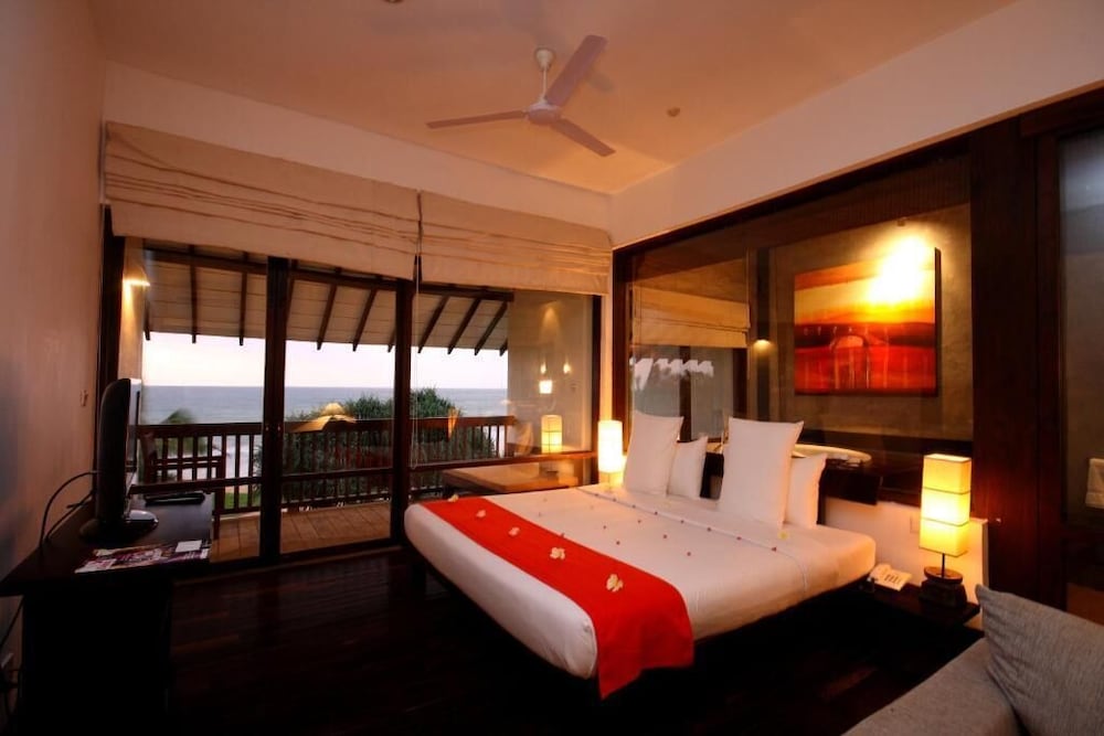 Deluxe Ocean View photo 3