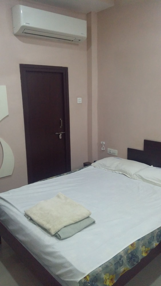 Basic Double Room