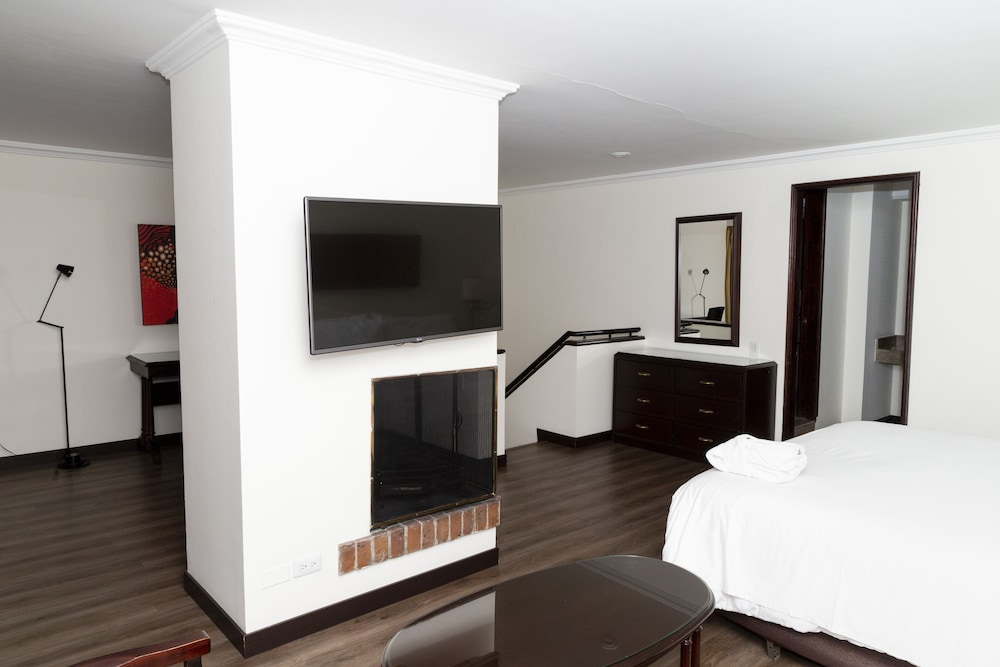 Premium Suite, Multiple Beds photo 3