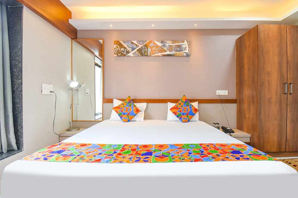 Deluxe Room - Photo 3