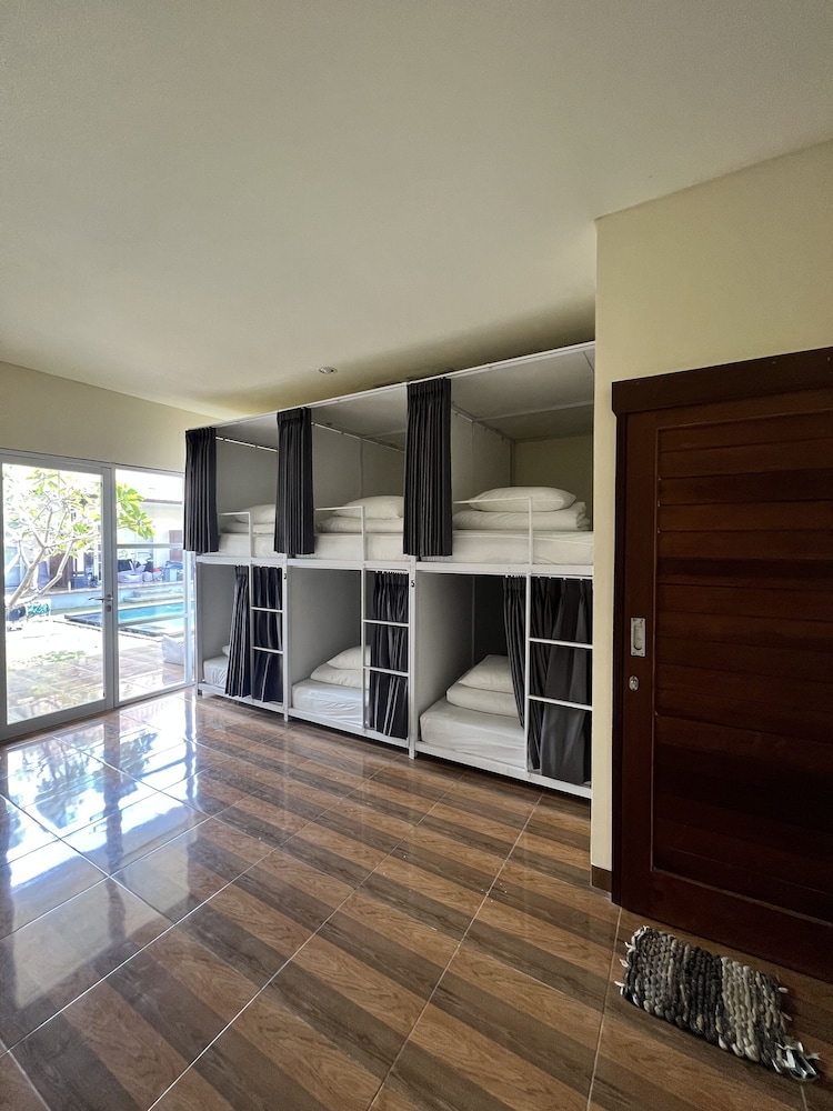 Basic Shared Dormitory photo 3