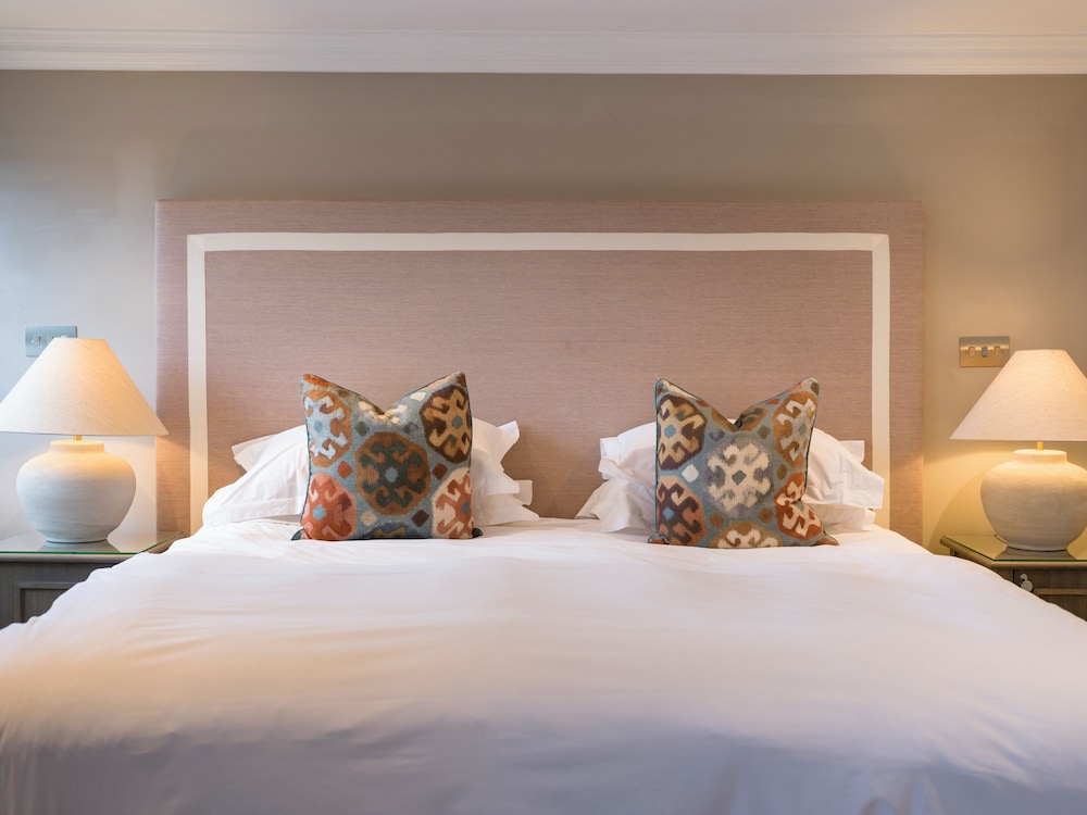 Classic Room, 1 King Bed photo 3