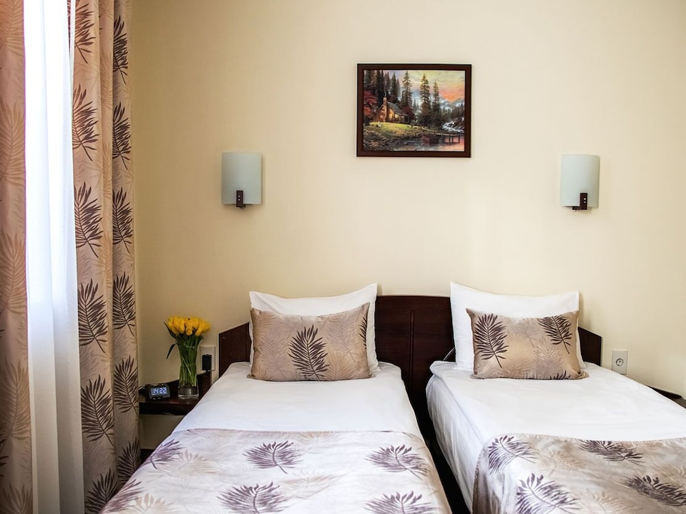 Standard Twin Room photo 3