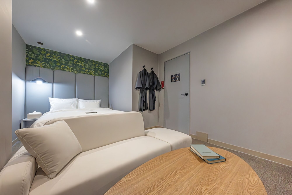 Luxury Double Room, City View