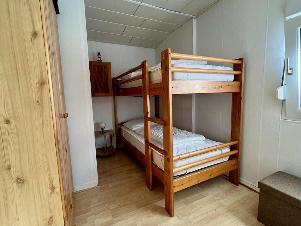 Deluxe Room, 1 King Bed photo 3