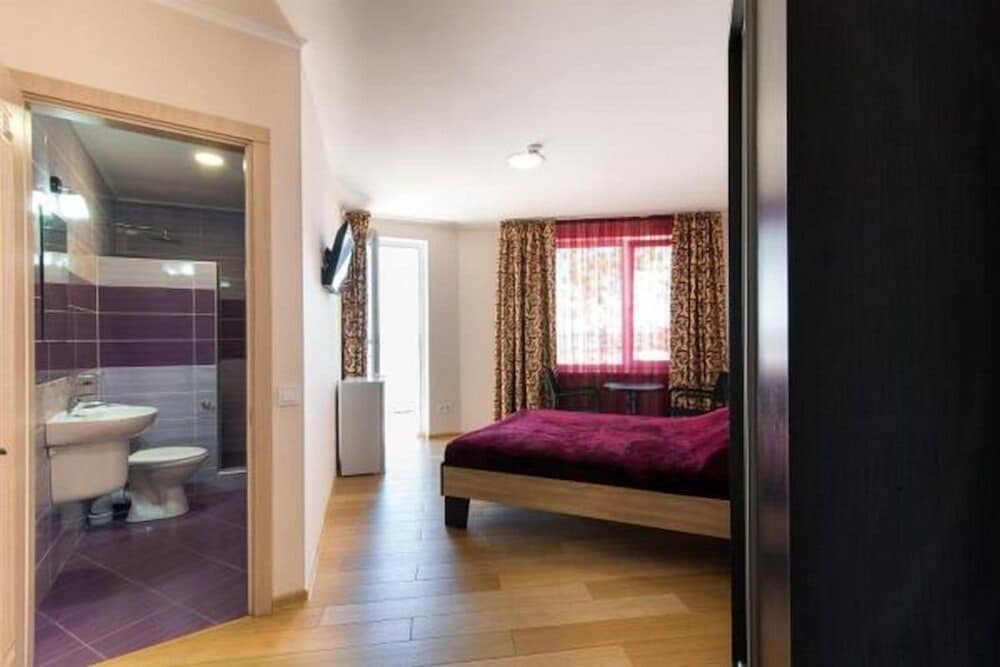 Standard Double Room (№3)