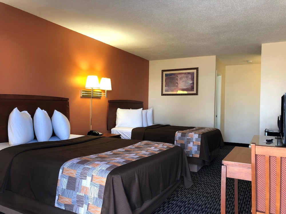 Room, 2 Double Beds, Non Smoking - Photo 3