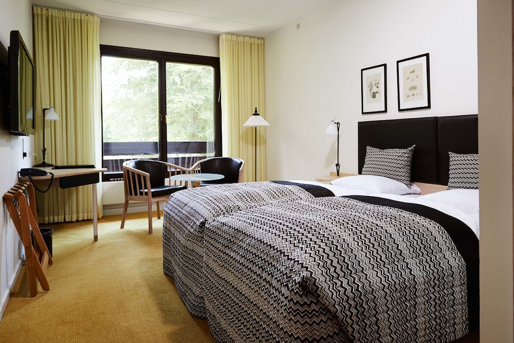 Double Room, Partial Sea View - Photo 1