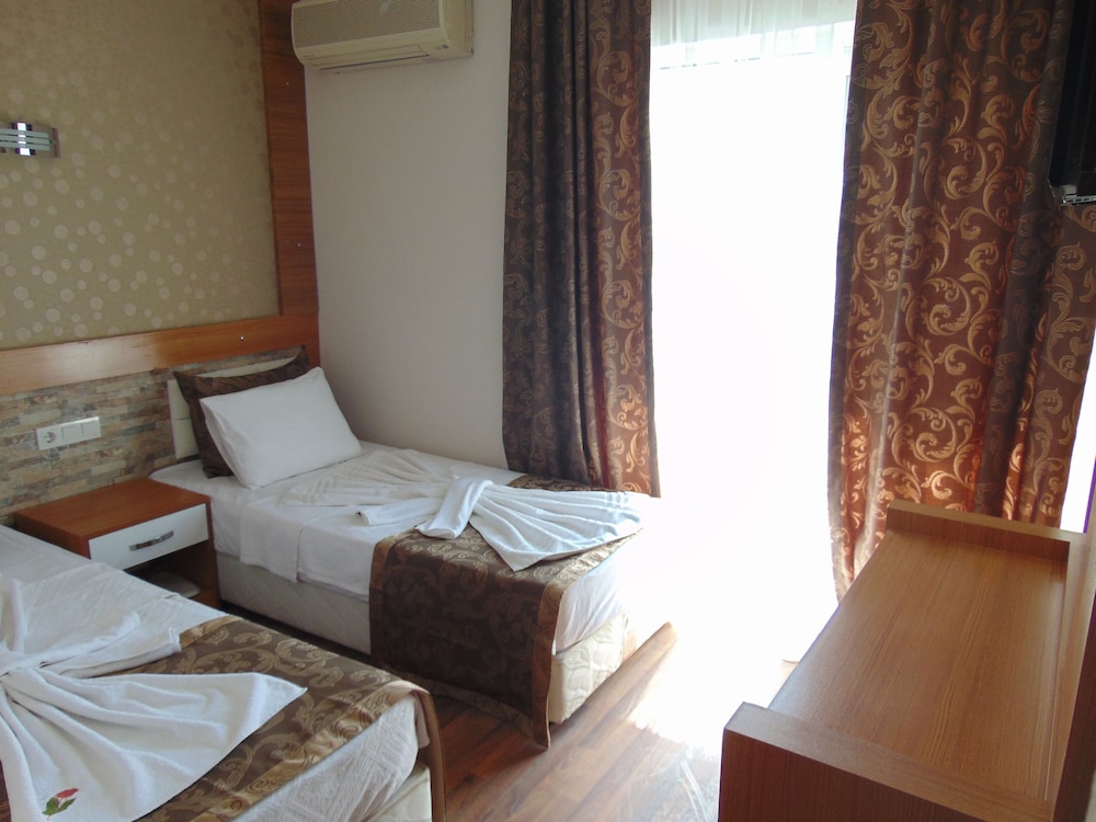 Standard Room photo 3