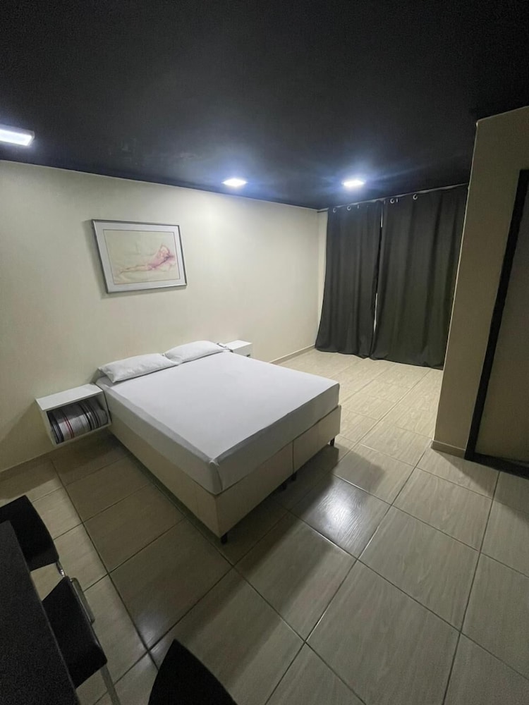 Basic Double Room photo 3