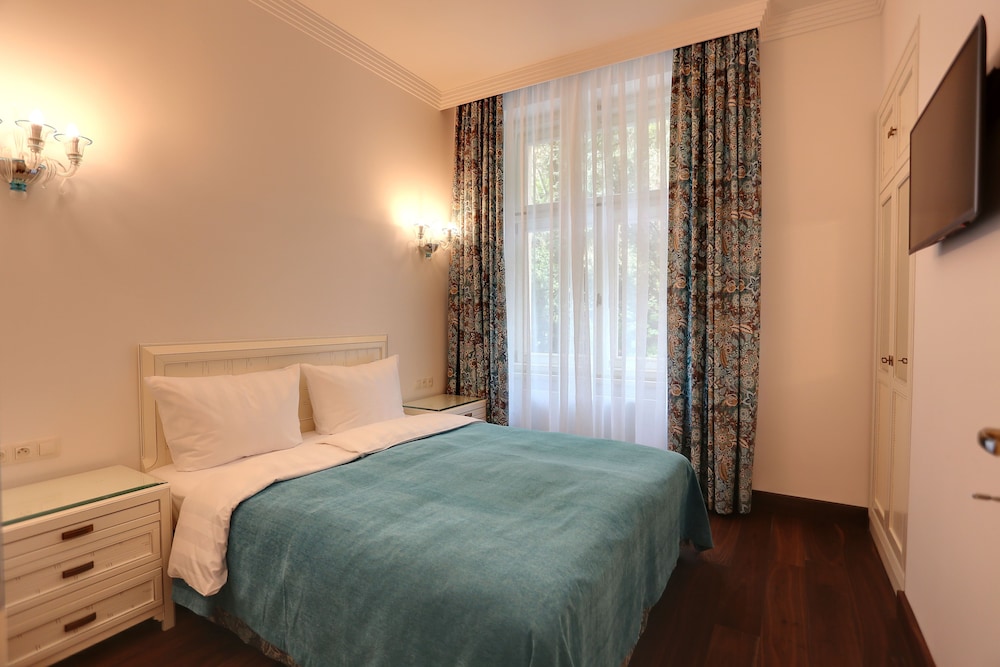 Family Quadruple Room, 1 Bedroom, Kitchenette photo 3