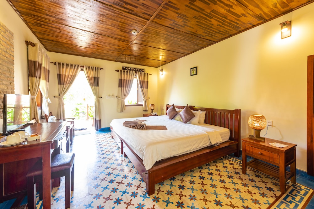 Romantic Bungalow, Beach View photo 2