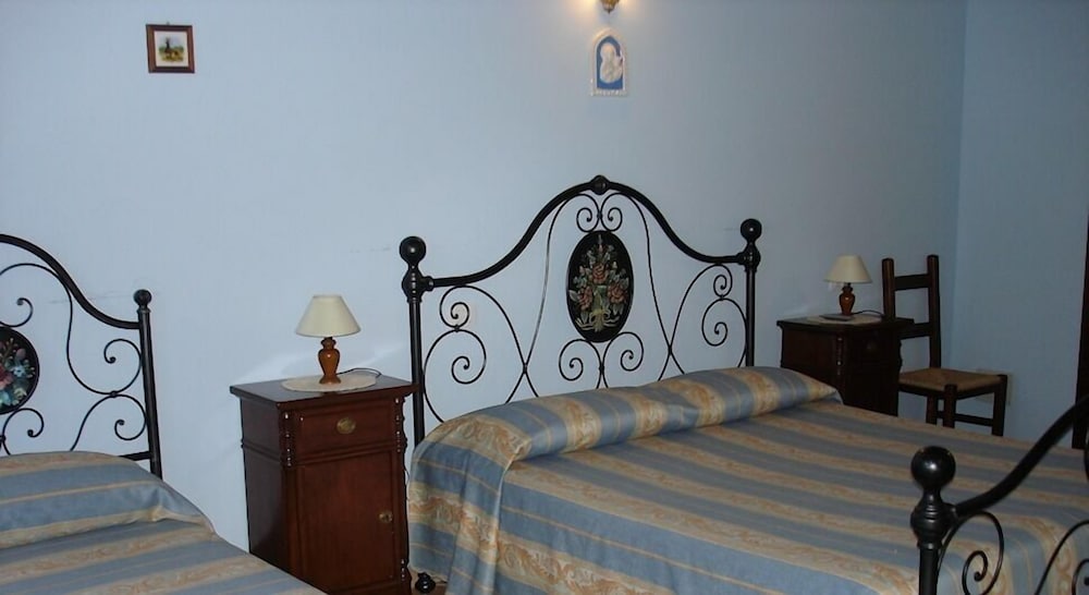 Quadruple Room photo 2