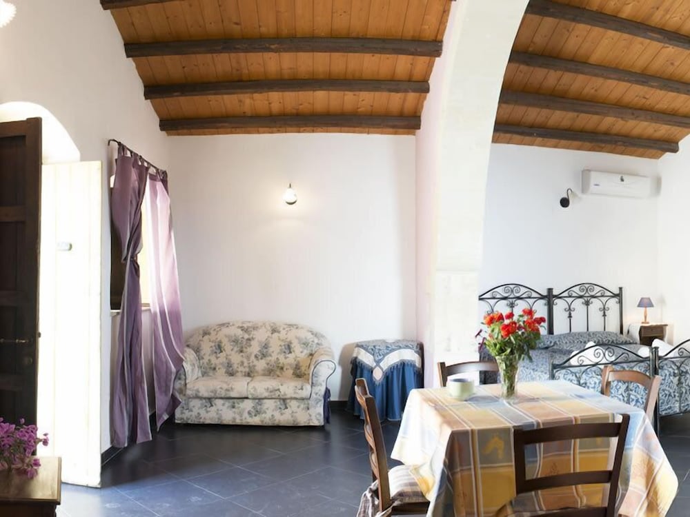Superior Apartment photo 2