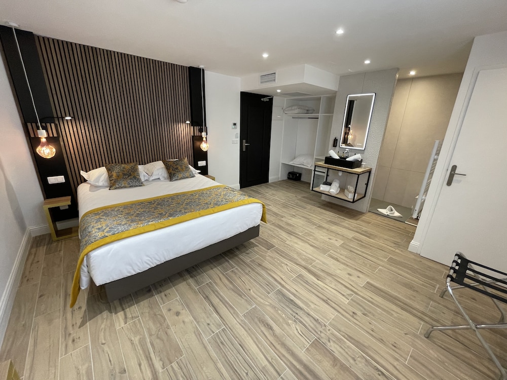 Superior Double Room photo 2