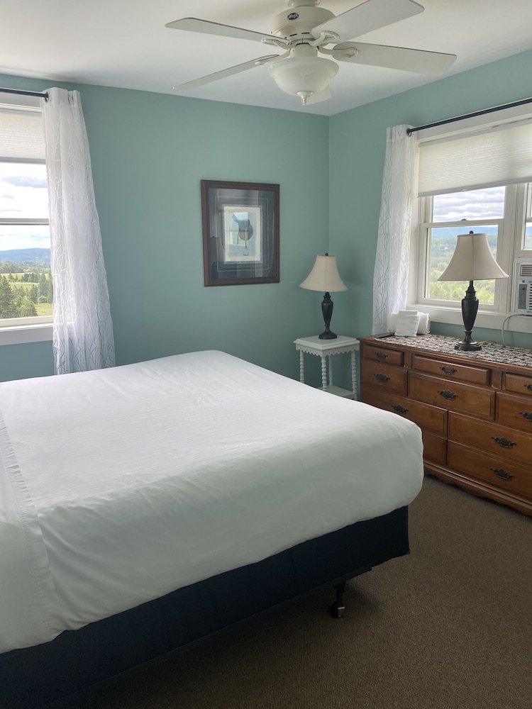 Vail Suite w/deck