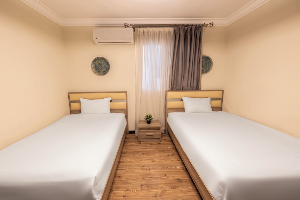 Deluxe Apartment, 3 Bedrooms, Pool View
