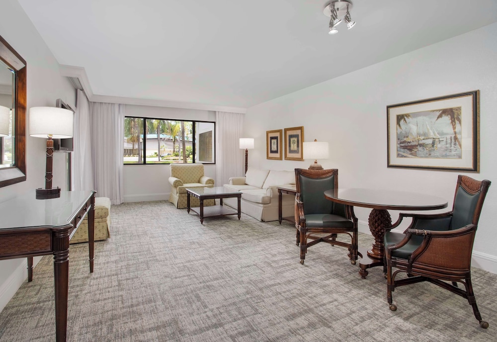 One Bedroom Suite 2 Queen Beds - Photo 6