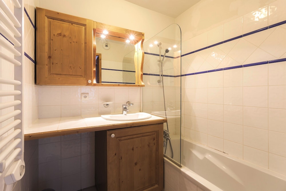 Standard Apartment, 1 Bedroom, Balcony photo 3
