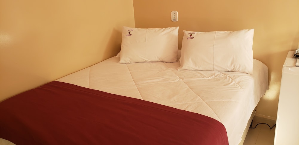 Deluxe Triple Room - Photo 1