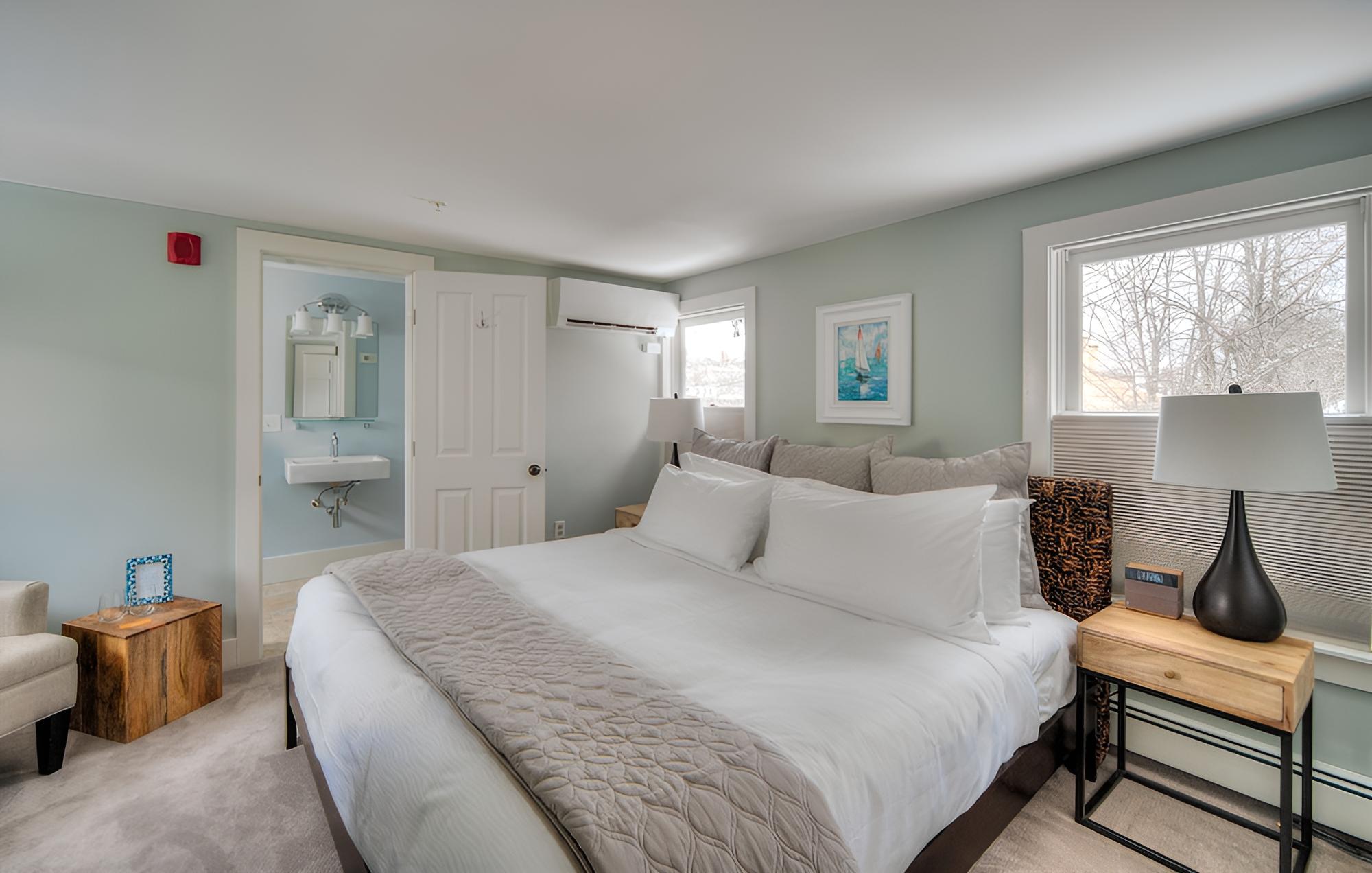 Standard Room, 1 King Bed, Allergy Friendly (9) photo 1