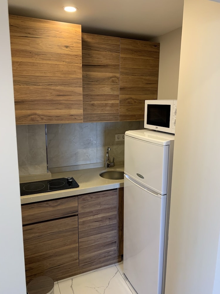 Three Bedroom Suite - Photo 5