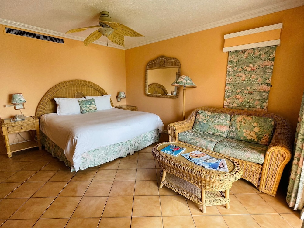 Deluxe Double Room, 1 King Bed, Ocean View (ocean View King)