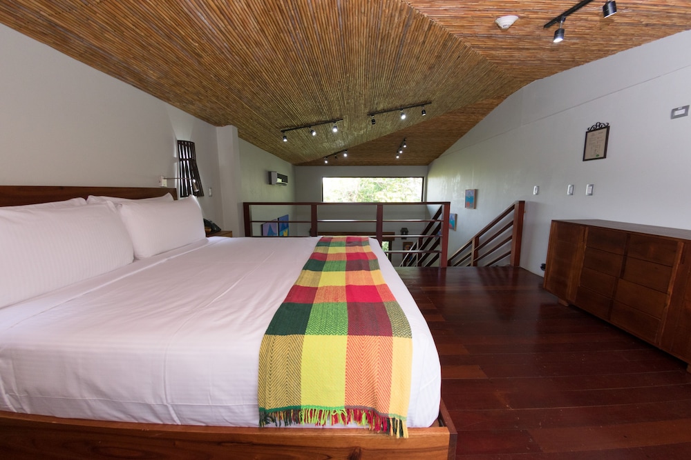 Junior Suite, 1 King Bed photo 2